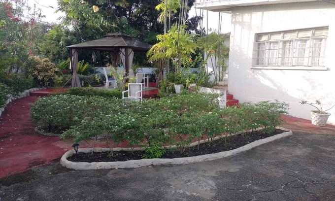 Rockley House | Stay at Casa Del Caribe in beautiful Barbados! Your Home away from home.