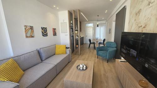 City Centre Apartment | STAY City Center Gem