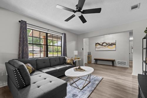 Gainesville House | Stay Classy in a Spacious Home with an Elegant Touch