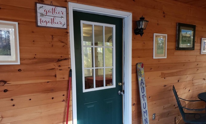 Lake Luzerne House | STAY & FISH/HIKE/BOAT/KAYAK & MORE IN THE GORGEOUS ADIRONDACKS! $199/ NIGHT SALE