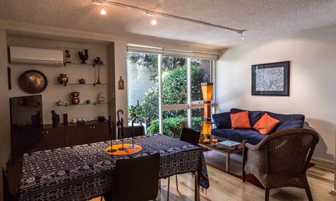 Richmond Apartment | Stay in *STYLE* in the heart of Richmond; Cosy, spacious, Walk Score 95