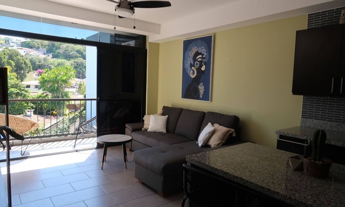 San Salvador House | Stay in the apartment you deserve! everything is good quality!