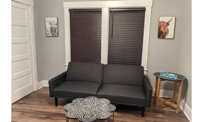 Clarksville Apartment | Stay on the sunny side of Downtown Louisville!