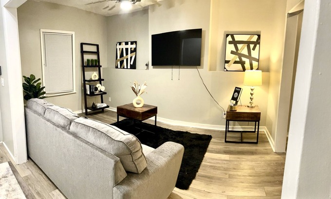 Fall Creek Place House | Stay & Play in historic Fall Creek Place Downtown Indianapolis!