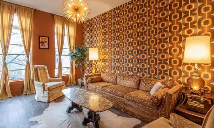 Piedmont Heights Apartment | Stay Retro Sol a Groovy Vintage Paradise