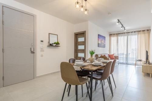 Tower Road Apartment | Stay Steps Away From The Sea in Sliema - Sleeps 6