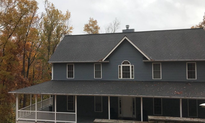 Tazewell House | Stay with us to experience amazing fall foliage!I’M