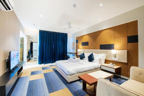 Thite Nagar Bed & Breakfast | StayBird - B Suite, Business Hotel, Kharadi