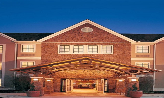 Johnson City Hotel | Staybridge Suites By Holiday Inn Johnson City by IHG