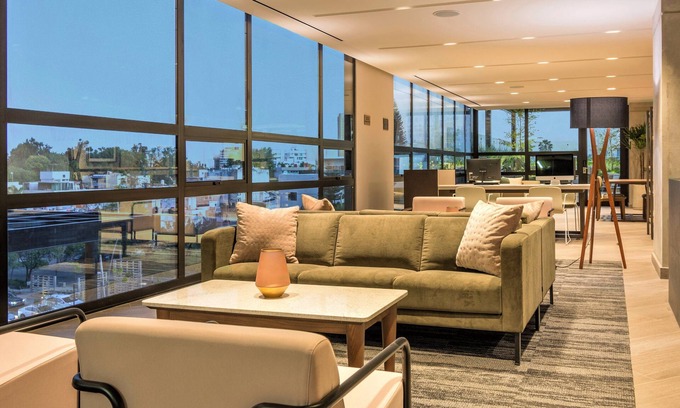 Financial District Hotel | Staybridge Suites Guadalajara Novena by IHG