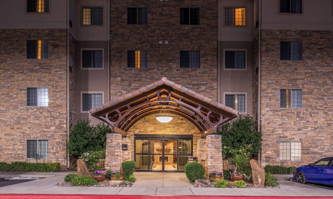 Las Cruces Hotel | Staybridge Suites Las Cruces by IHG
