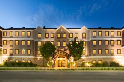Maumee Hotel | Staybridge Suites Toledo/Maumee by IHG