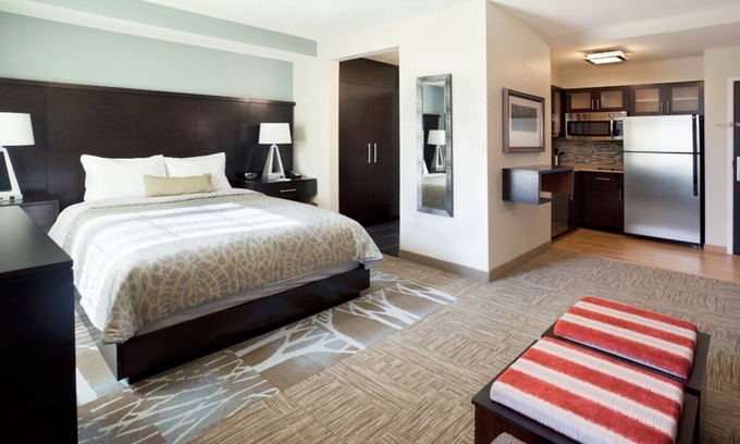 Auburn Hills Apartment | Staybridge Suites! Free Breakfast, Indoor Pool, Studio Near Great Lakes Crossing Outlets!