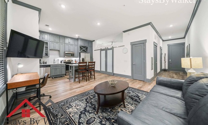 Charlotte Condo | StaysByWalker SouthPark 1BR KingBed! Gym/Pool/Spa