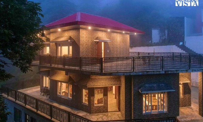 The Mall Road Villa | StayVista at Pineview @ Albert Estate