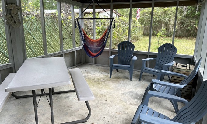 Steinhatchee House | Steinhatchee Getaway - Beautiful Home With Guest House