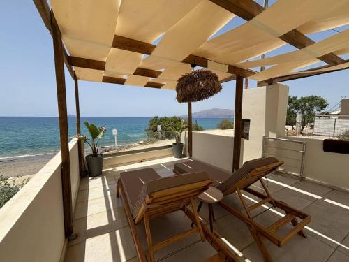 Kalamaki Apartment | Stella & Eleni Suite With Shared Pool & Open View