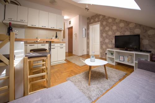 Grbavica Apartment | Stella Modern Apartment