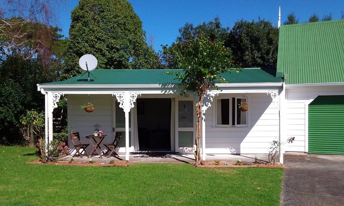 Coromandel Cottage | Stellar Cottage - Set on Sunny & Serene 1.75 Acres. Close to Town/wi-fi