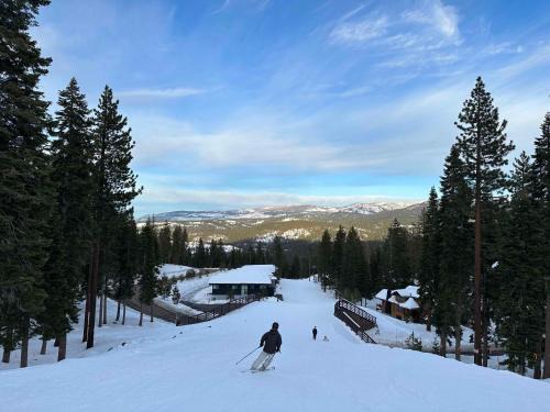 Downtown House | Stellar Ski In Ski Out # 2 Northstar Townhome, HOA Amenities
