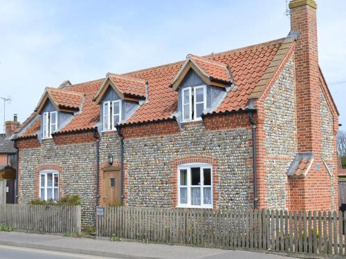 Bacton House | Stepping Stones Cottage