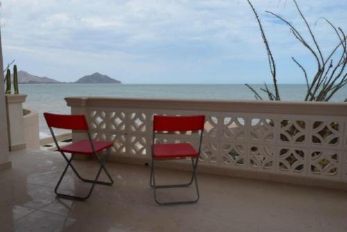 Villas de Las Palmas House | Steps to the BEACH Las Palmas Condo # 1