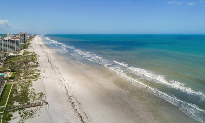 Jacksonville Beach House | STEPS to the beach!