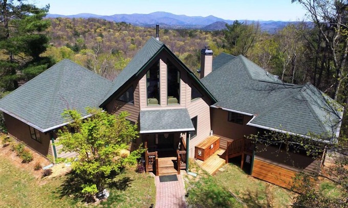 Sautee Nacoochee House | Sterling Lodge | Luxury Home with Mtn Views, Game Room, Hot Tub and More