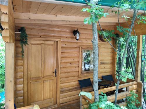Donje Polje Ski Chalet | Still cabin