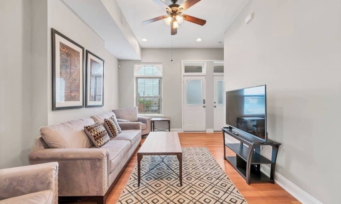 St. Louis Hotel | STL, Tower Grove, 2-Story Townhome - B