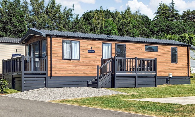 Cheshire West and Chester Cottage | Stonewood Country Lodge