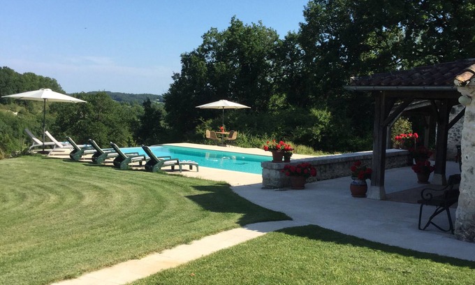 Tourliac Cottage | Stone Cottage In Périgord, 8km from Monpazier Dordogne. Private Pool, Sleeps 6