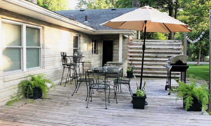 Fort Wayne House | Stone Cottage