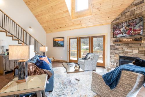Vilas House | Stone Creek Cabin