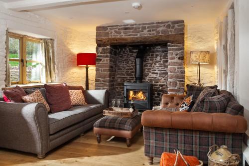 Leominster House | Stone House