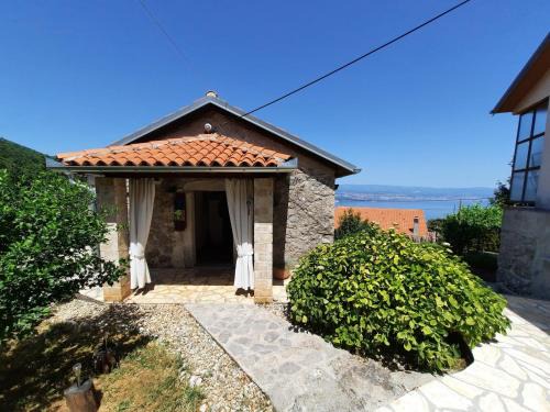 Opatija House | Stone House in Dobrec with Sea Views