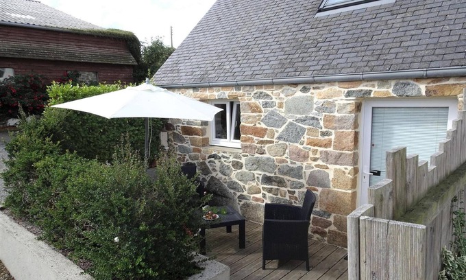Plougasnou House | Stone House in Plougasnou near Sandy Beach