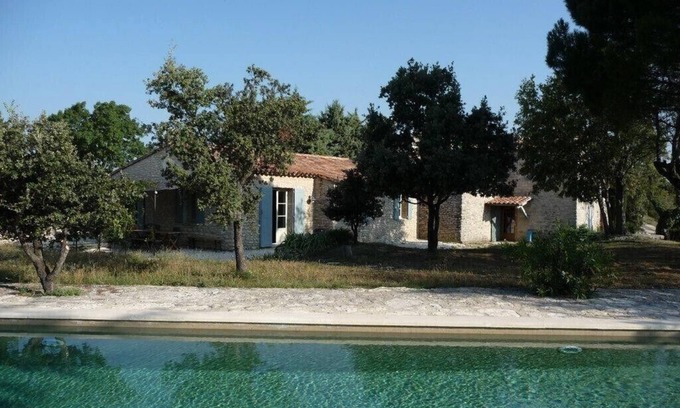 Buoux House | Stone house in truffle oaks plantation on hills of Buoux