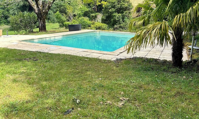 Beynac-et-Cazenac House | Stone house Les Chardonnerets with swimming pool