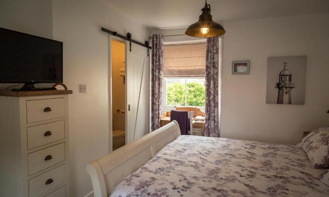 Mevagissey Bed & Breakfast | Stone's throw Cottage Mevagissey