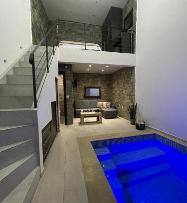Pefkochori House | Stone Suites