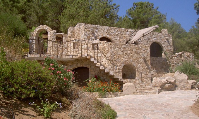 Corbara Villa | Stone villa 7min walk from the beach, in estate with heated pool