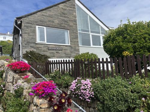 Praa Sands House | Stonecroft