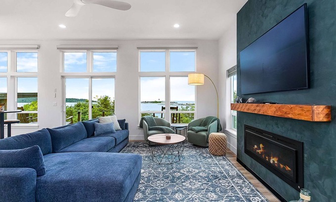 Blaine House | Stonegrove Residence