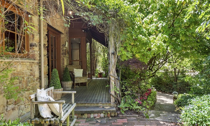 Ballarat North House | Stonehenge Retreat Ballarat