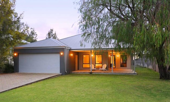 Quindalup House | Stoneshore holiday house