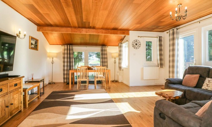 Woolfardisworthy Cottage | Stonewood Lodge