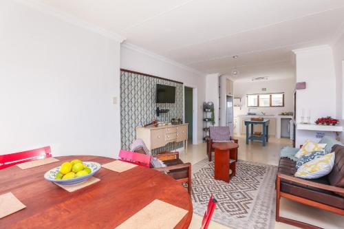 L'Agulhas Apartment | STORMSEE 21