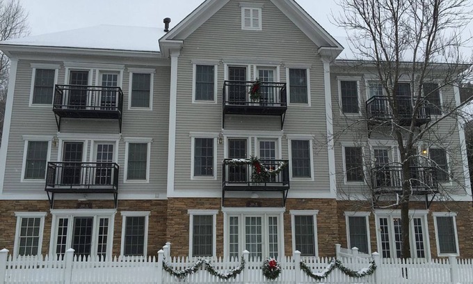 Stowe Village Historic District House | Stowe Village Hideaway ™- Your Winter Wonderland in Vermont