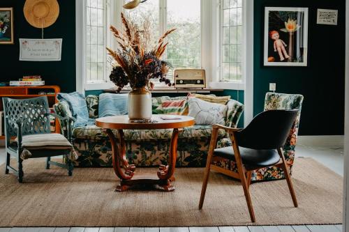 Tvaaker Bed & Breakfast | Strömma Farmlodge B&B